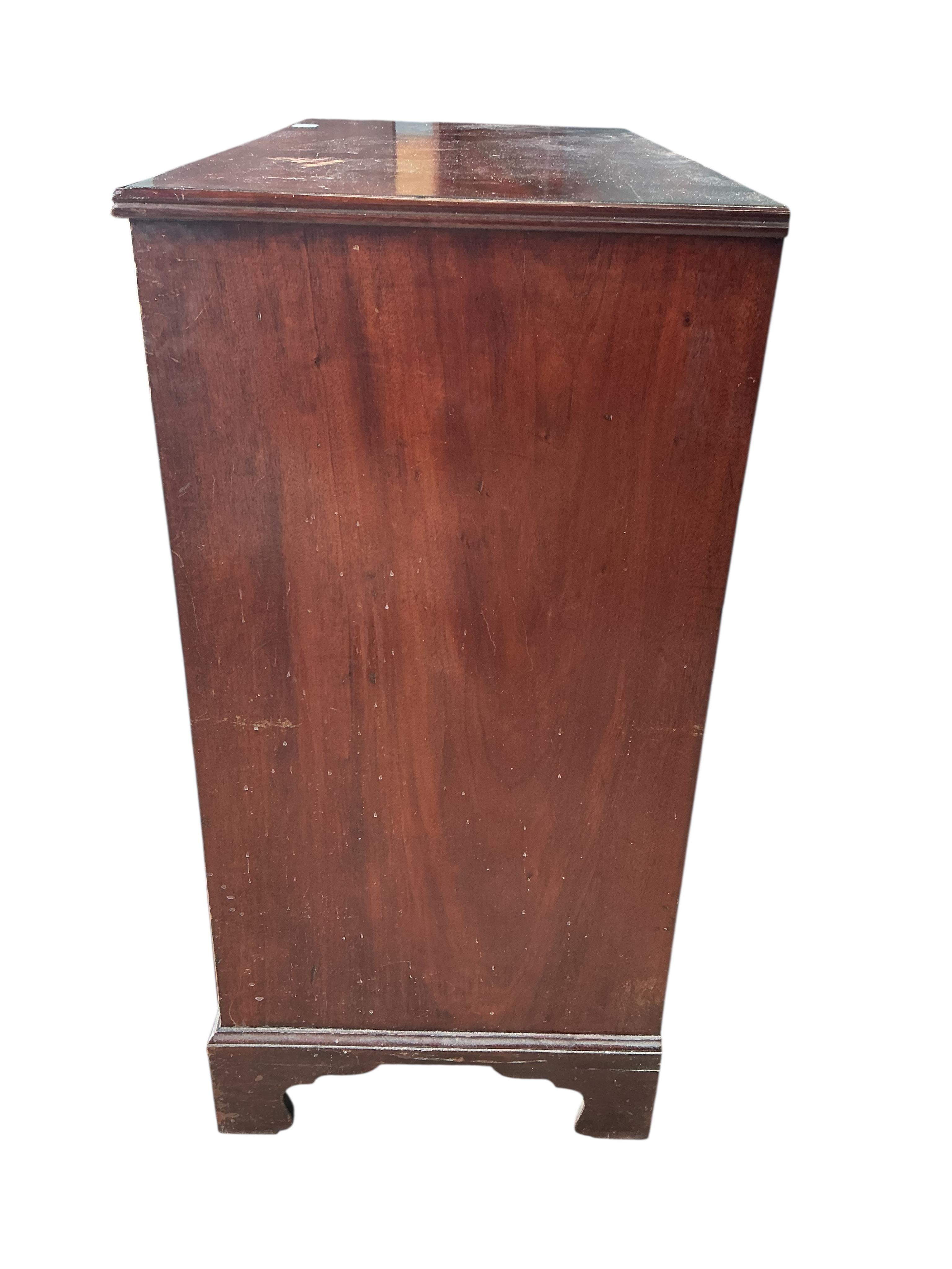 An early 20th century mahogany chest of drawers, width 100cm, depth 50cm, height 105cm